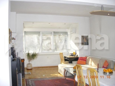 тристаен, София