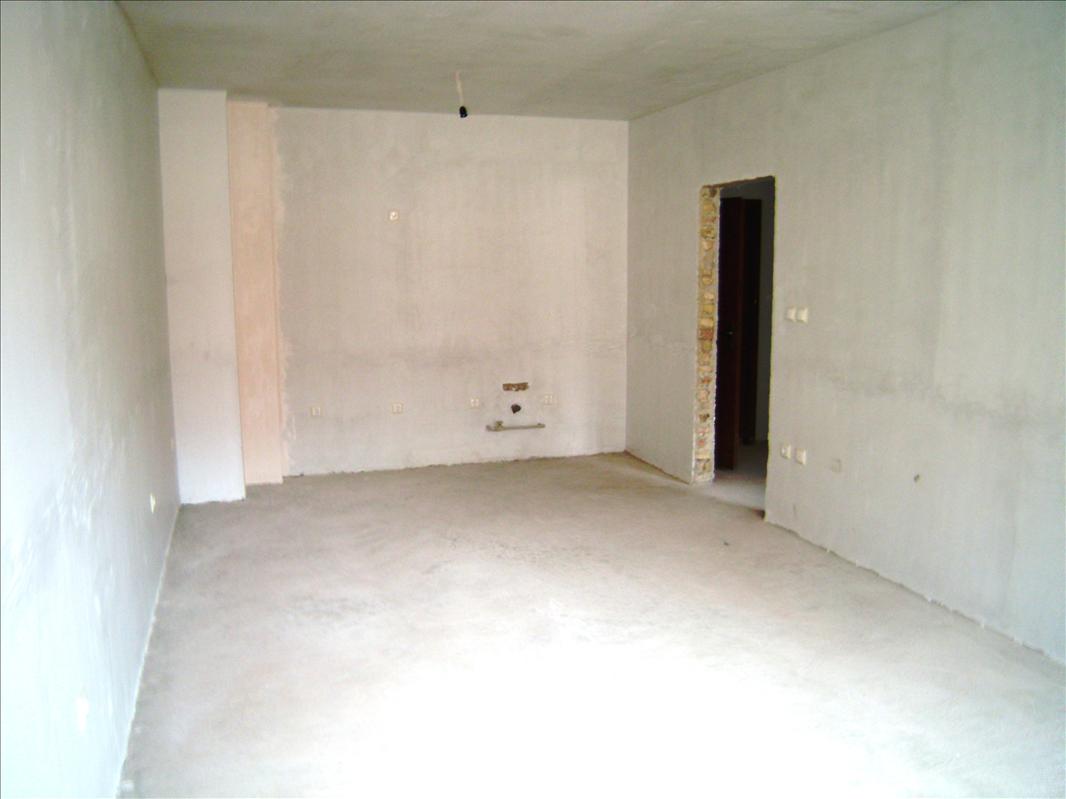 Двустаен апартамент, Кооперативен пазар, 72кв.м., 52 500 Е