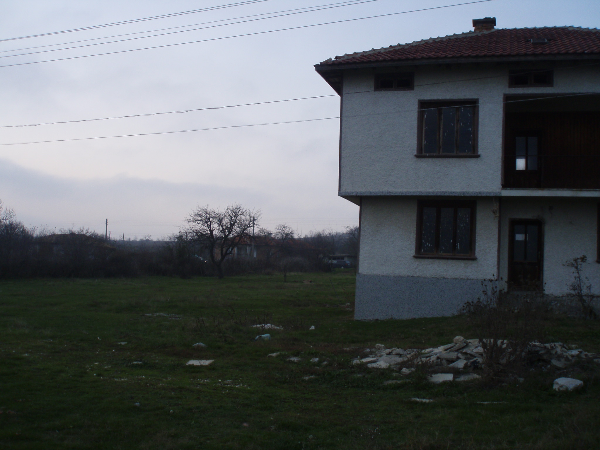 Продавам двуетажна тухлена къща с.Рудник