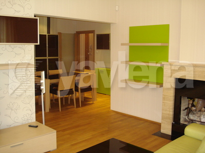 двустаен, София