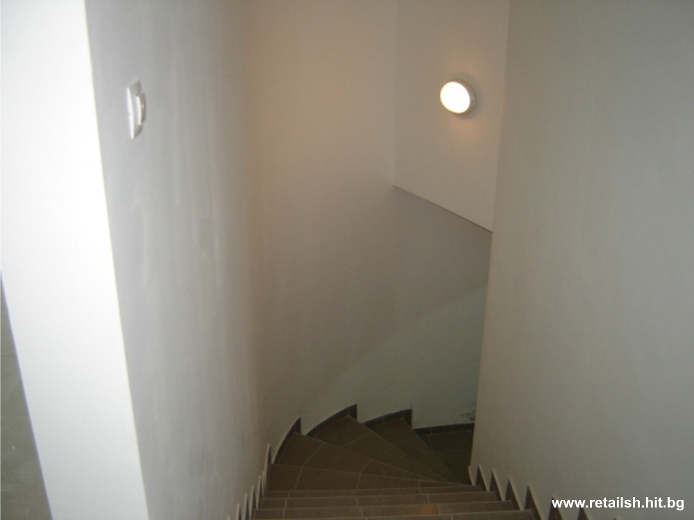 Търговски обект магазин/офис под наем