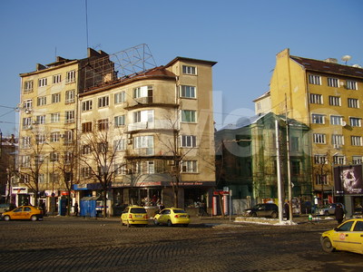 двустаен, София
