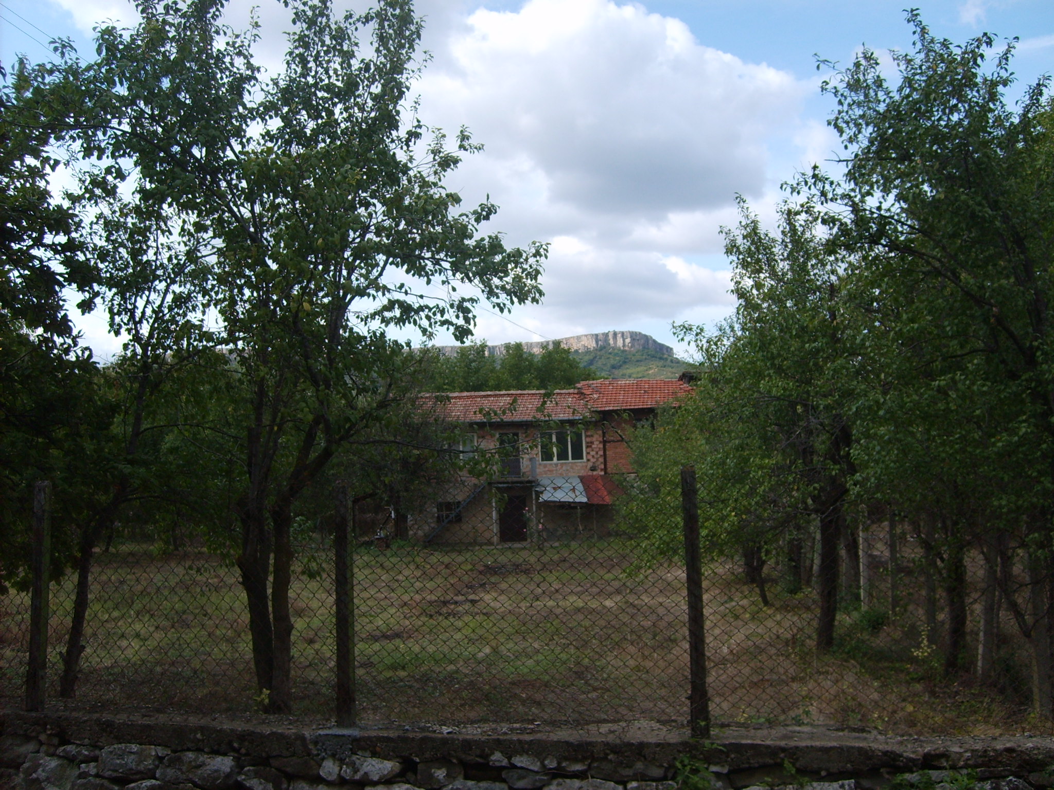 къща село Горско Косово с 1,8 дка парцел