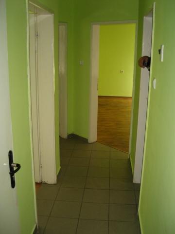 ProRent.bg Ви предлага под наем офис, разположен в идеалния център на гр. Варна.