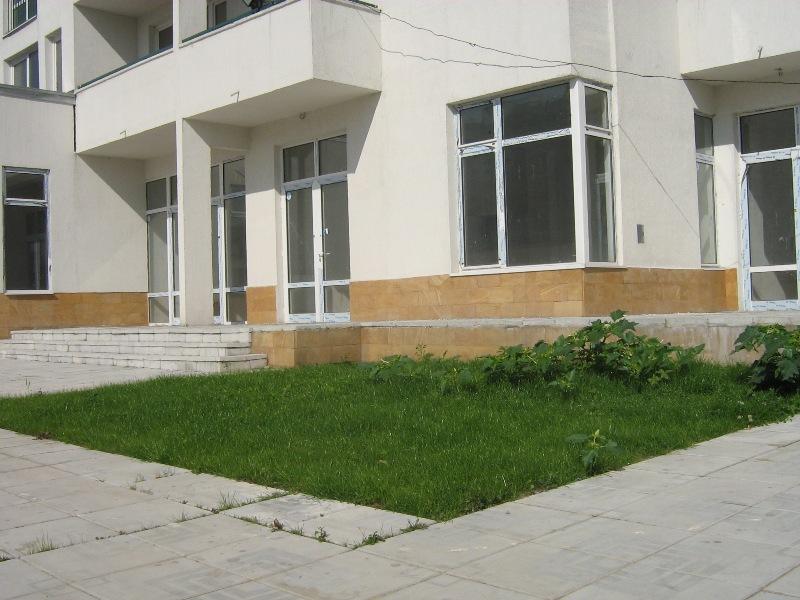 Давам под наем многофункционално помещение