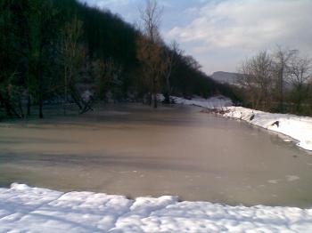 ПРОДАВАМ ВОДОЕМ (ЯЗОВИР),РИБАРНИК И ЗЕМЯ