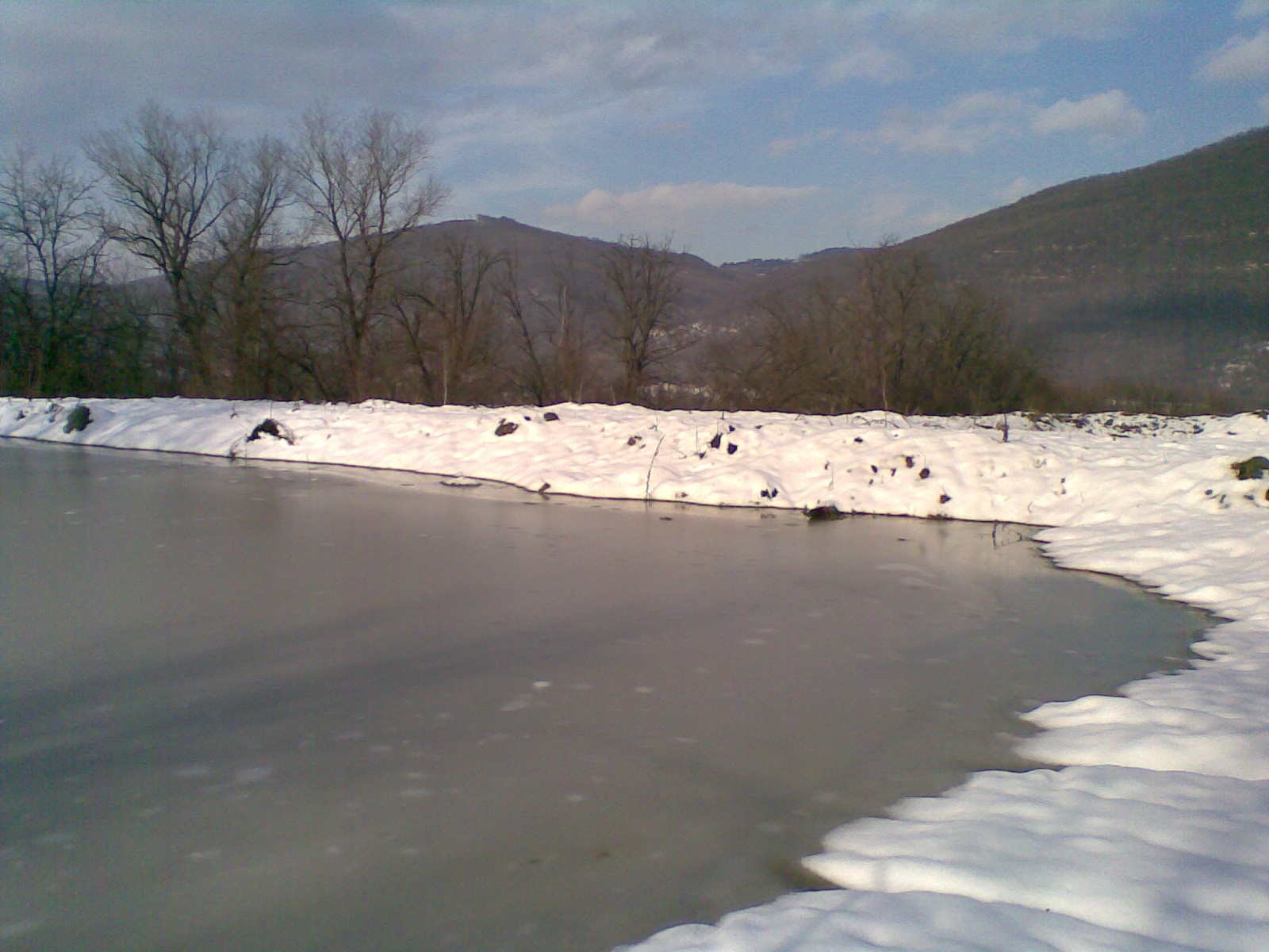 ПРОДАВАМ ВОДОЕМ (ЯЗОВИР),РИБАРНИК И ЗЕМЯ