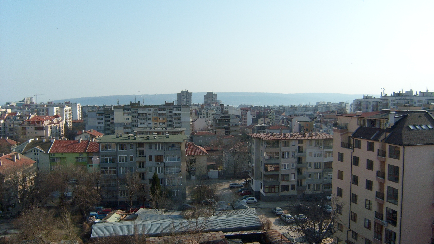 Тристаен апартамент в района на Левски, Варна