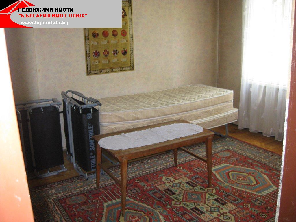 ПОД НАЕМ 3СТАЕН ОБОРИЩЕ ОБЗАВЕДЕН 450ЛВ.