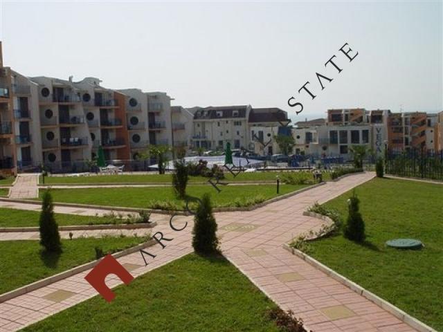 Two-bedroom apartement in Sveti Vlas, Mega village complex - 50,000EUR