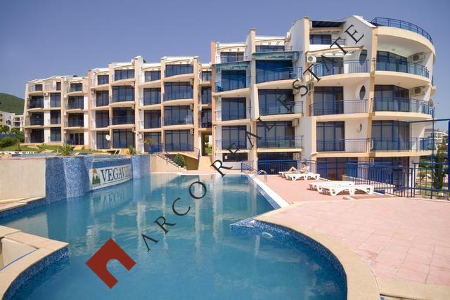 Two-bedroom apartement in Sveti Vlas, Mega village complex - 50,000EUR