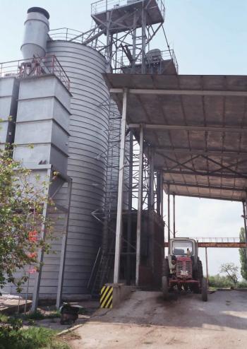 Действащ лицензиран публичен склад- силоз за съхранение на зърно