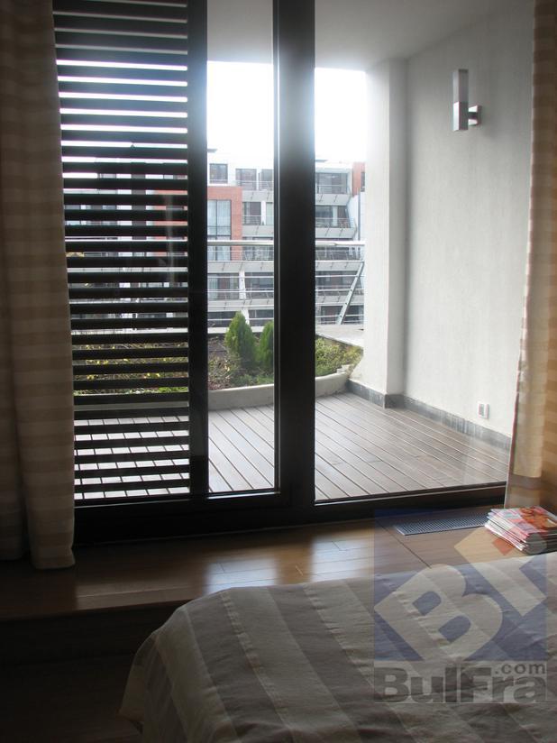 продава двустаен апартамент, кв.Хладилника, 93кв.м., 93000 EUR