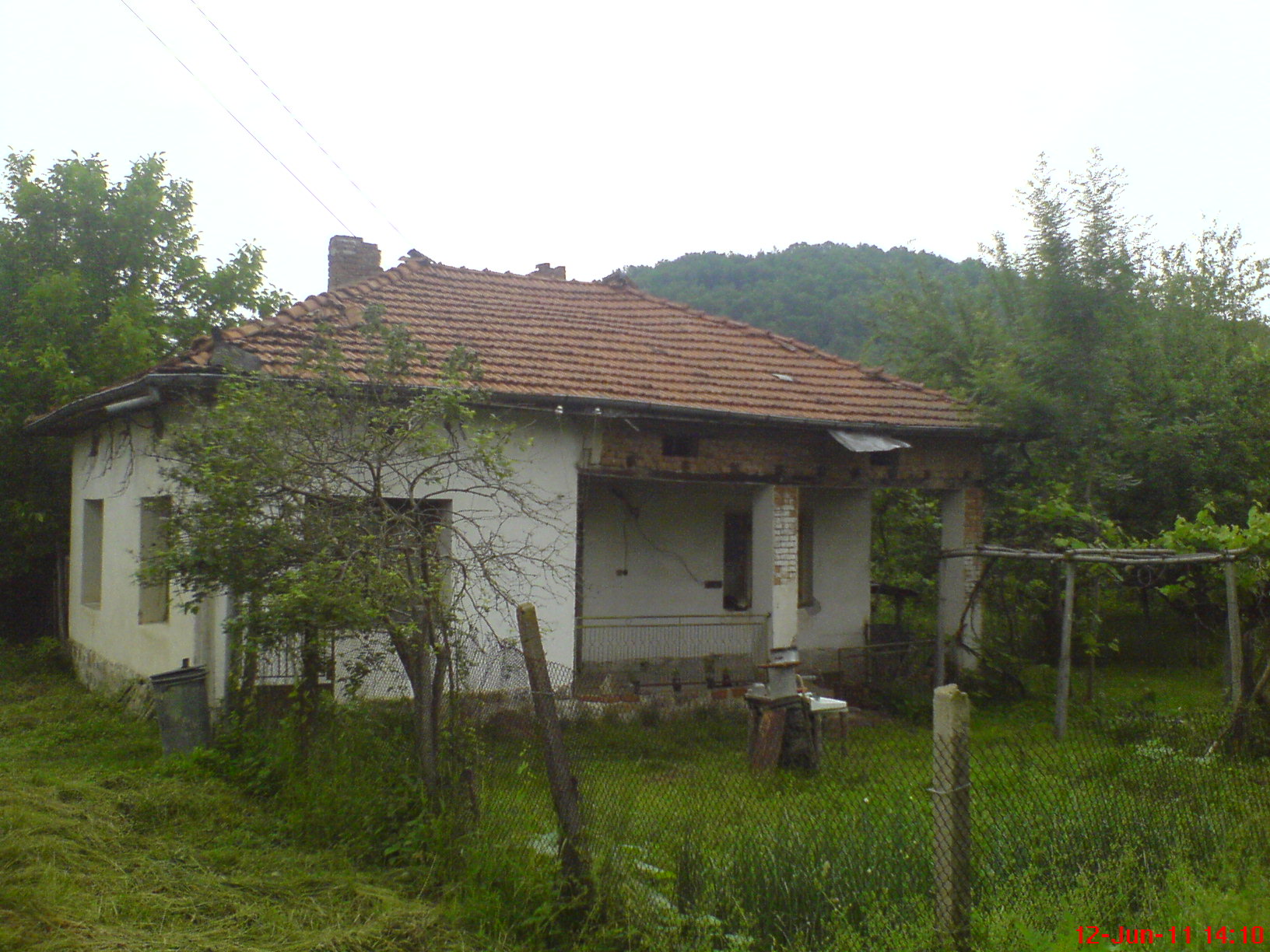 Продавам къща в с.Сопот, област Ловеч