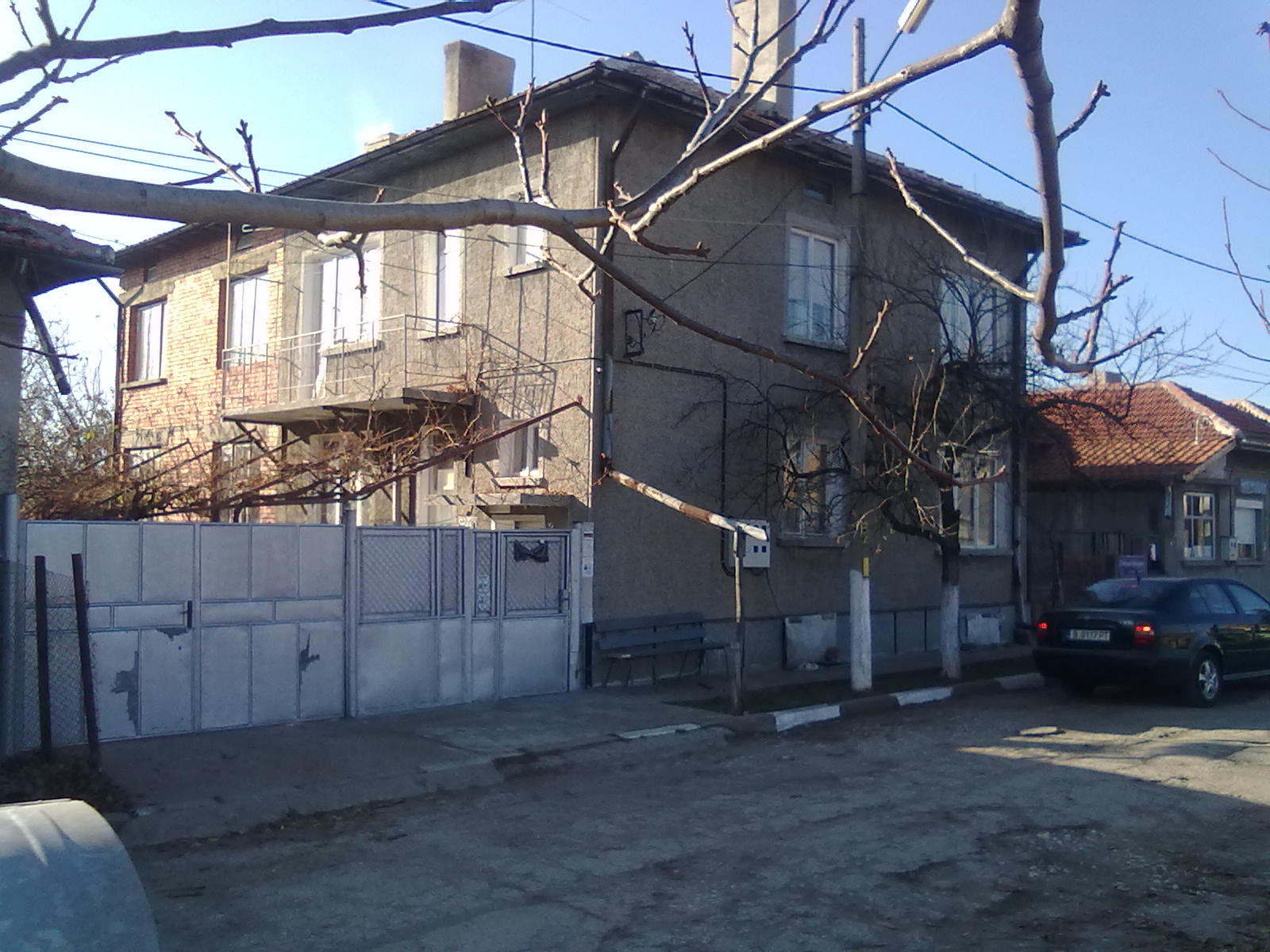 продава се двуетажна къща в гр.Кубрат