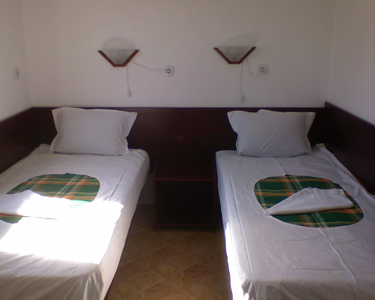 Продавам или давам под наем Хотел-ресторант работещ като ХОСТЕЛ