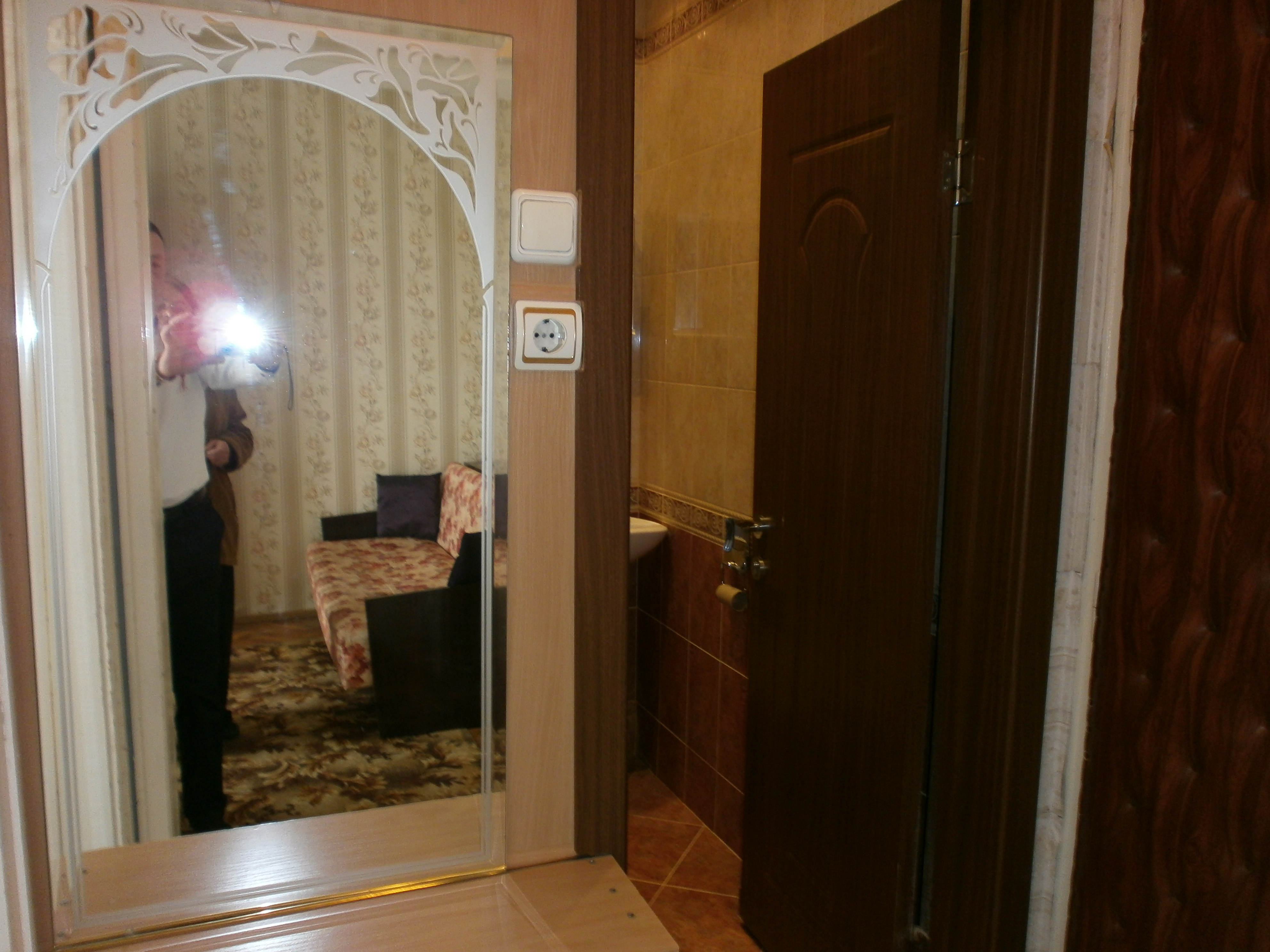 Под наем тристаен апартамент в Погребите, Варна - 175 EUR