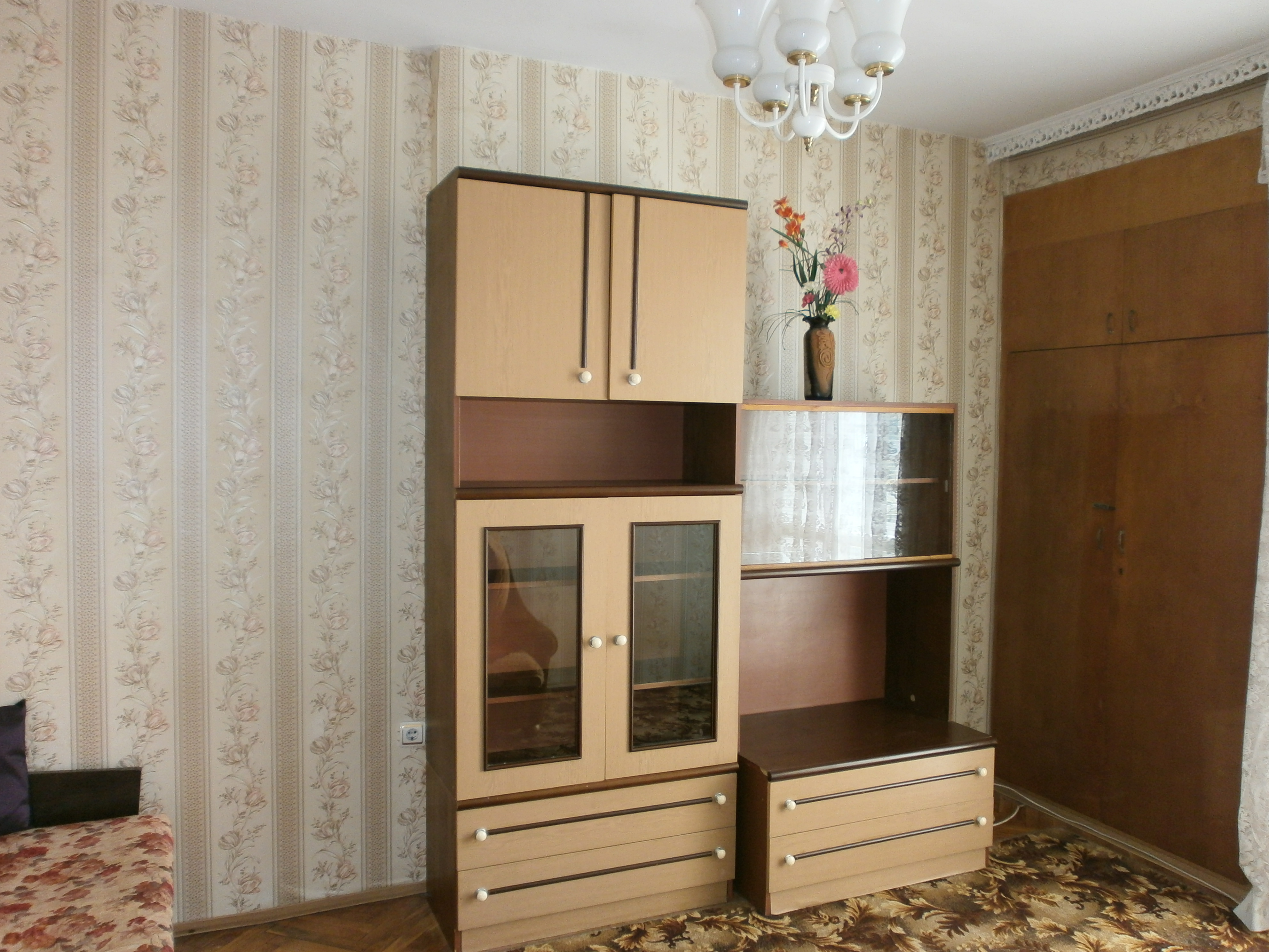 Под наем тристаен апартамент в Погребите, Варна - 175 EUR