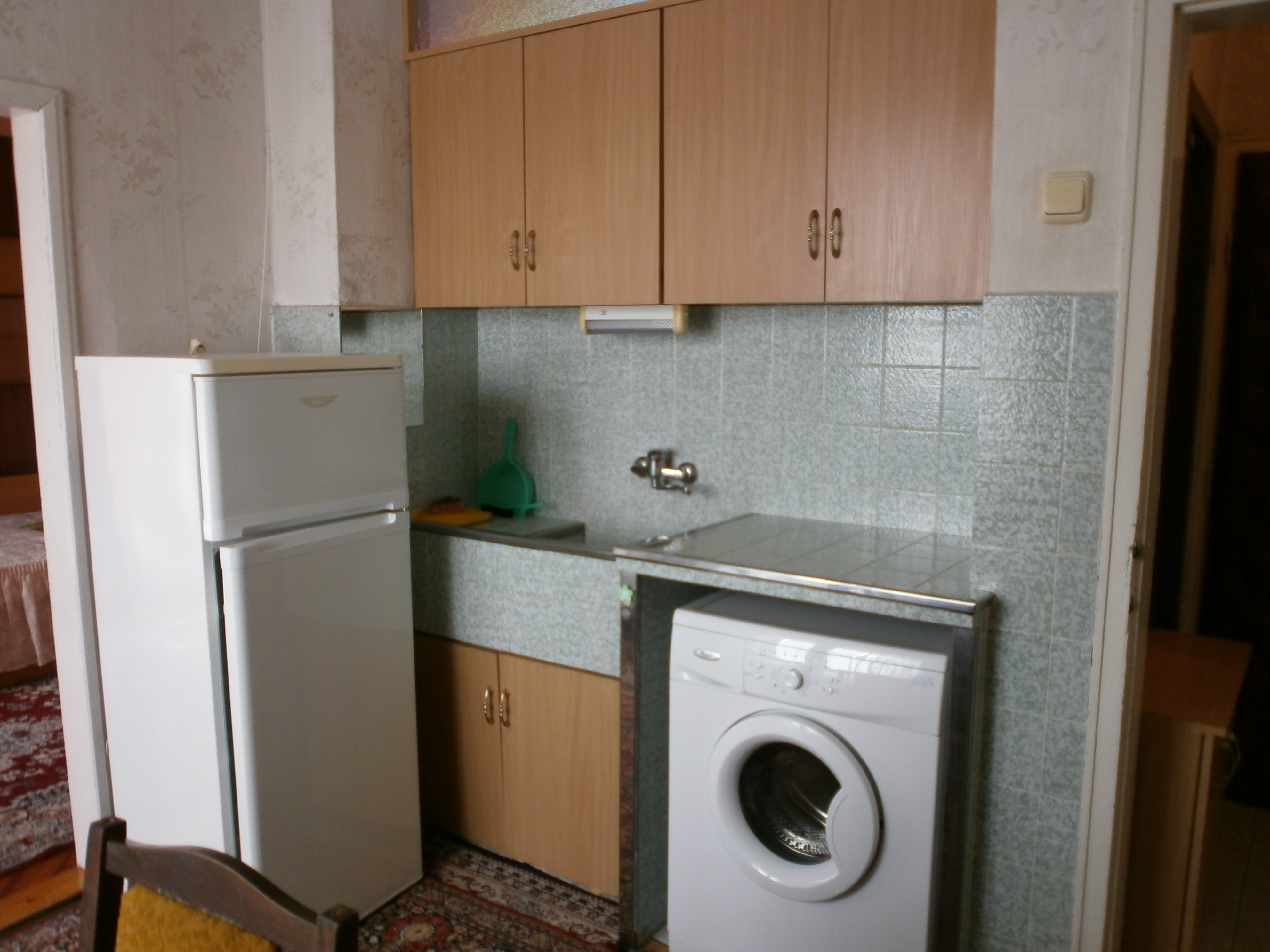 Под наем тристаен апартамент в Погребите, Варна - 175 EUR