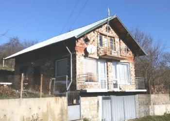 Продава къща в село Габровдол, област Перник - 21 000 EUR, 186 кв.м.