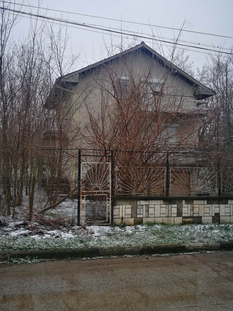 Продава Къща в с.Сираково