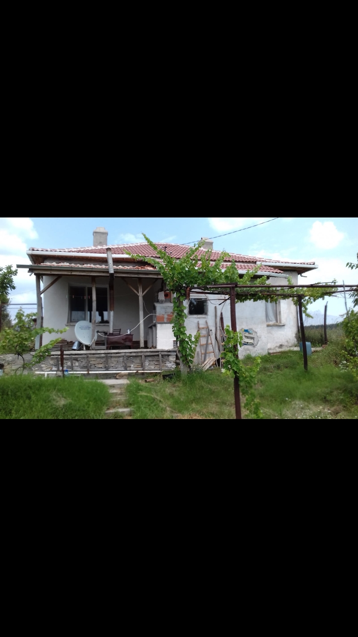 Продава Къща в село Мишевско, квартал Тополо, област Кърджали