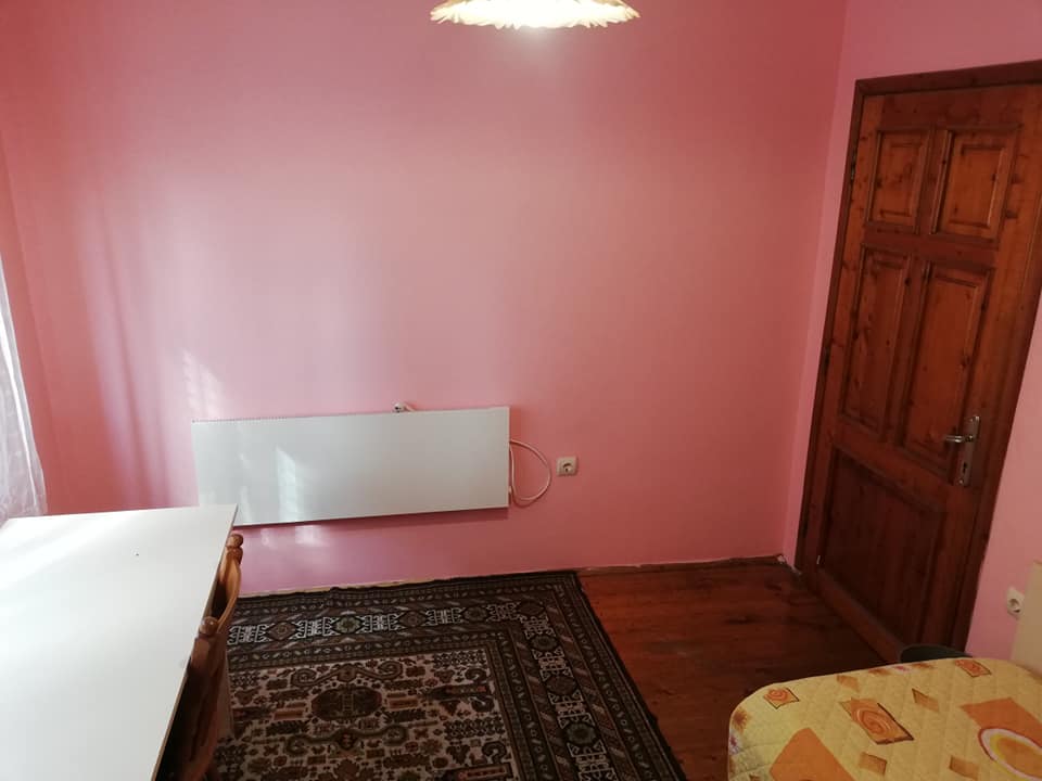 Продава Тристаен апартамент в Свищов, квартал Велешана (пазара), област Велико Търново