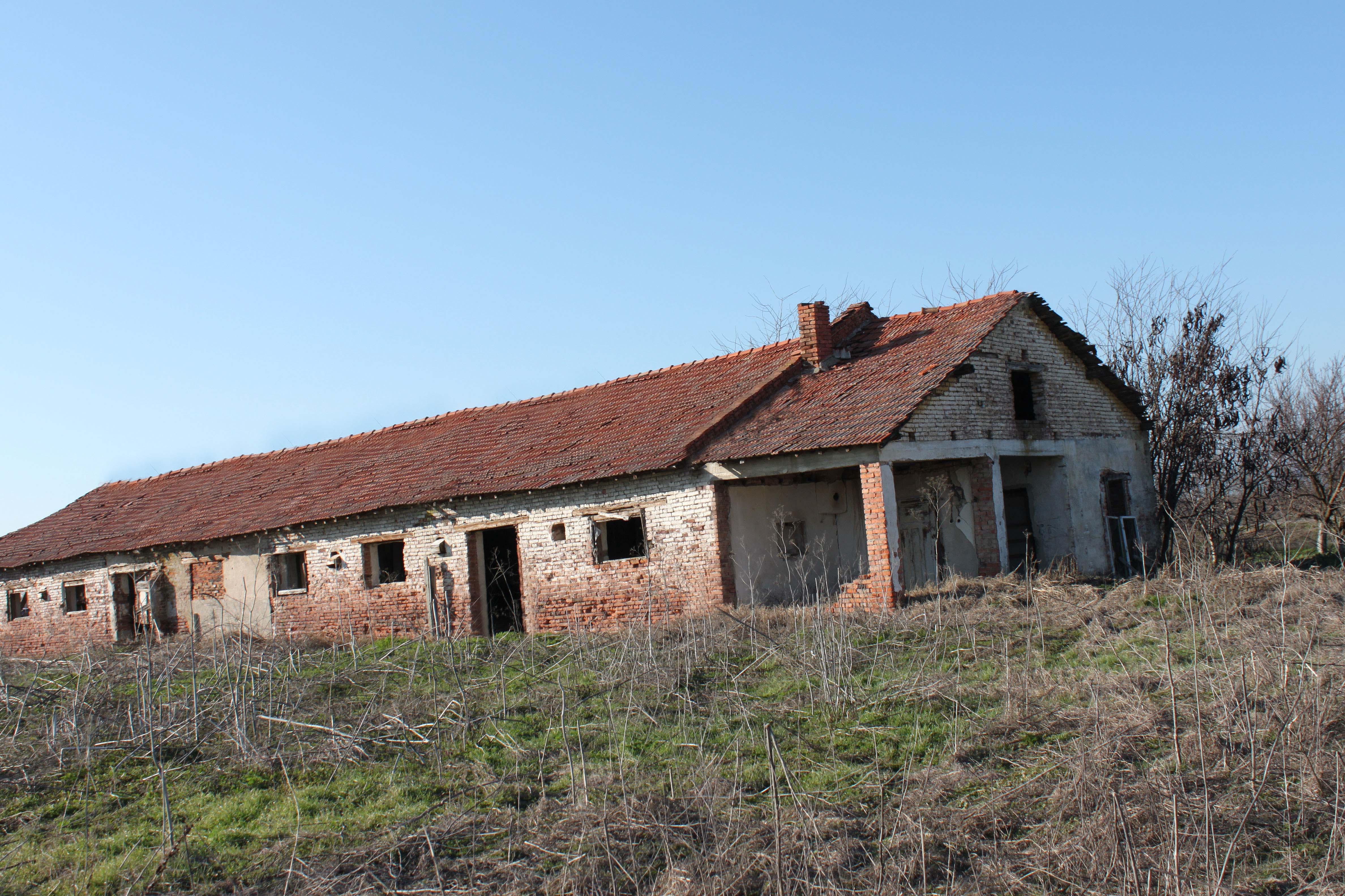 Продава Промишлен имот в село Стрелец, област Стара Загора