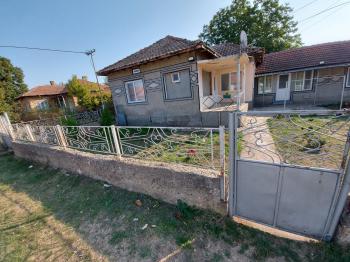 Продава Къща в село Паисиево, област Силистра