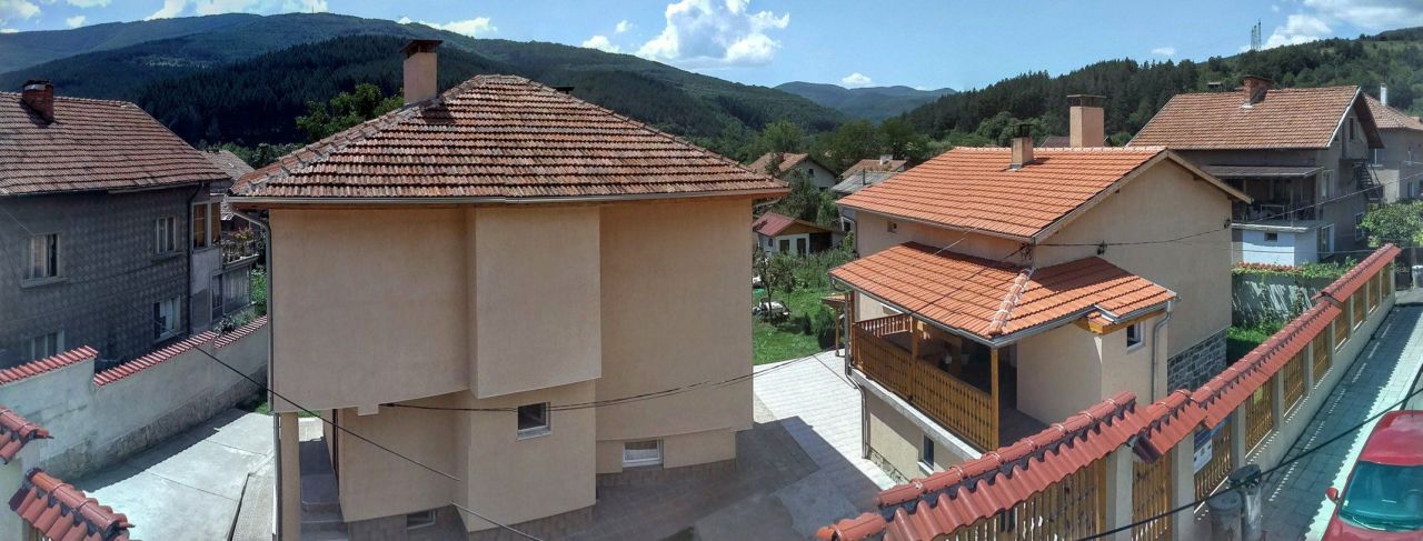 Продава Къща в село Искрец, област София