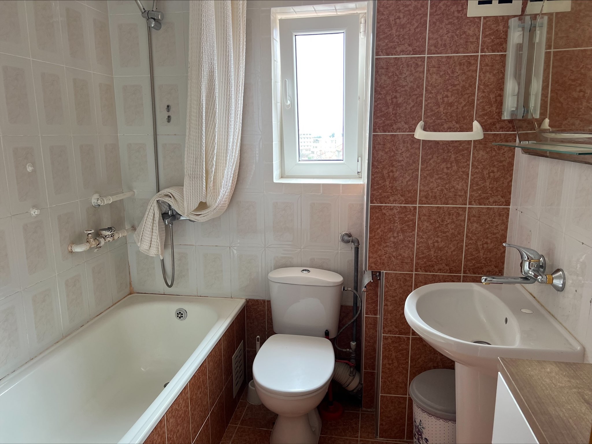 Продава Pent house apartment in the center of Bulgaria, town of Kazanlak 3 Bedrooms 130 sq. m. в Kazanlak, квартал Kazanlak, област Stara Zagora