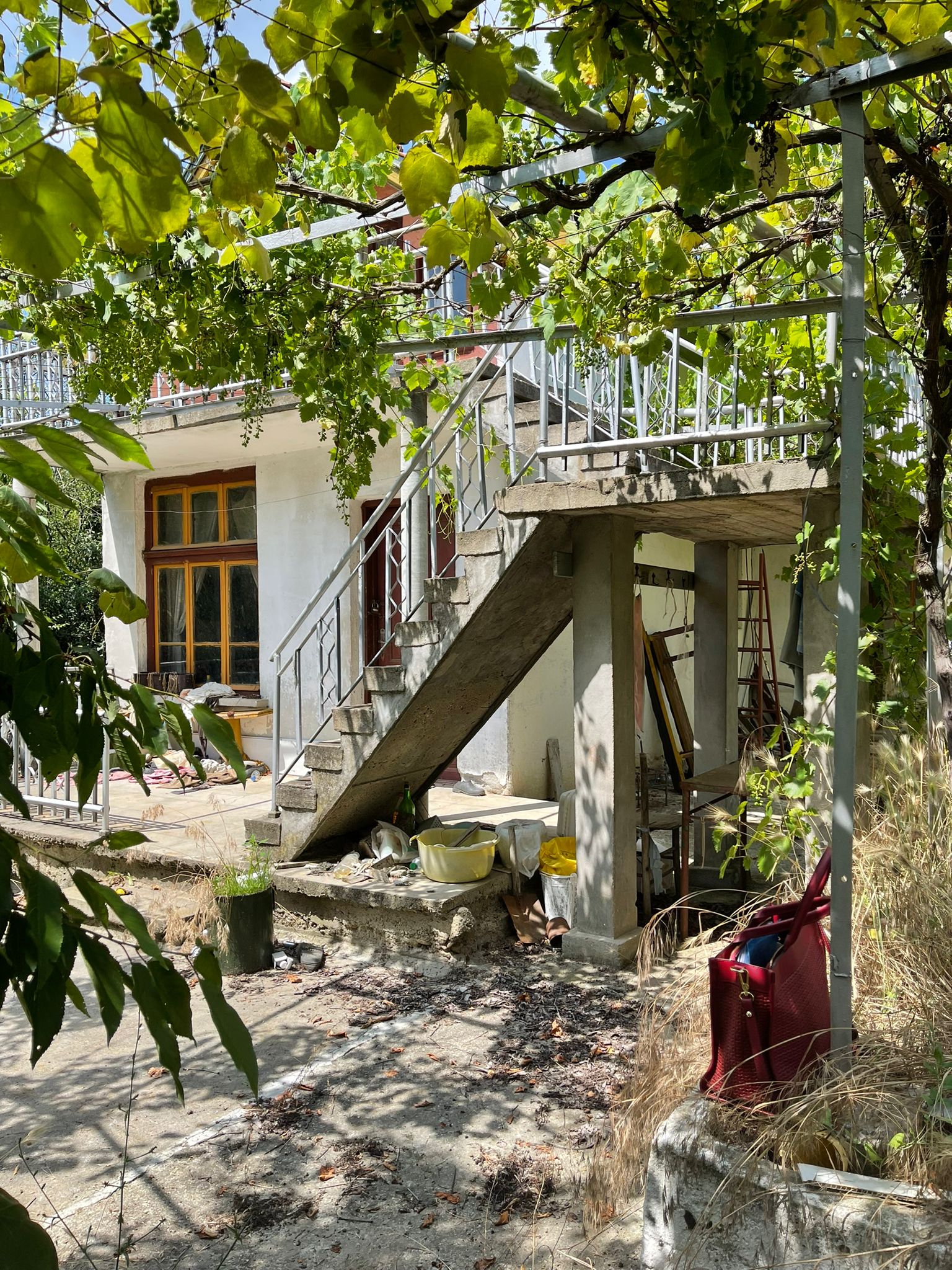 Small Cottage House for sale with a Glorious Garden in Central Bulgaria at the Ancient Thracian Heritage town of Kazanlak, near the Mountains & Rose Capital of the World!