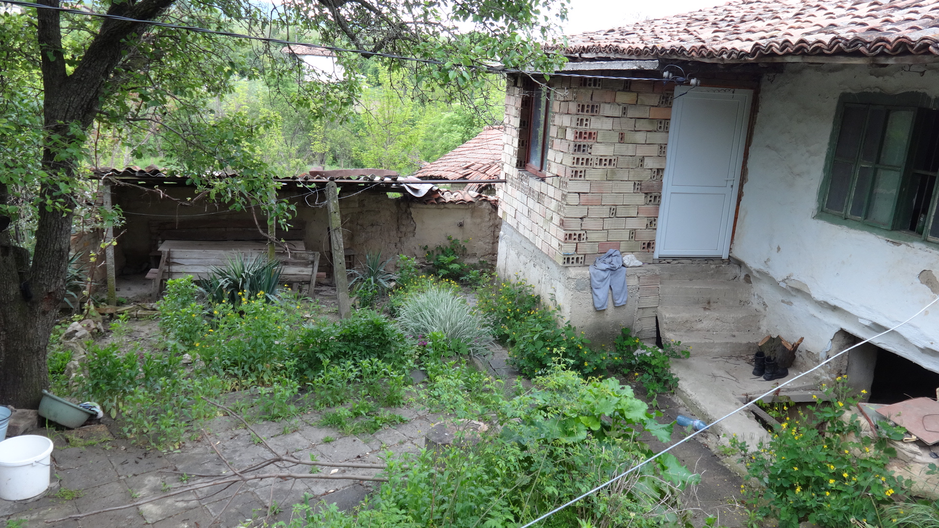 Продава Гараж в село Комунари, област Варна