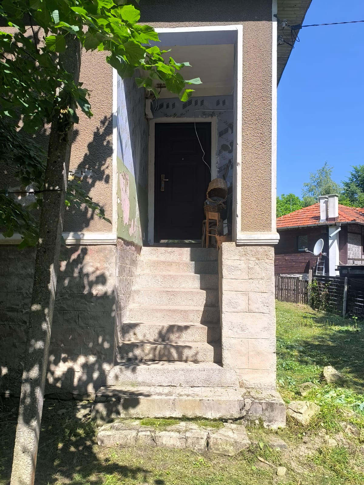 Продава House в Vrattsa (formerly Mirovo), област Kyustendil