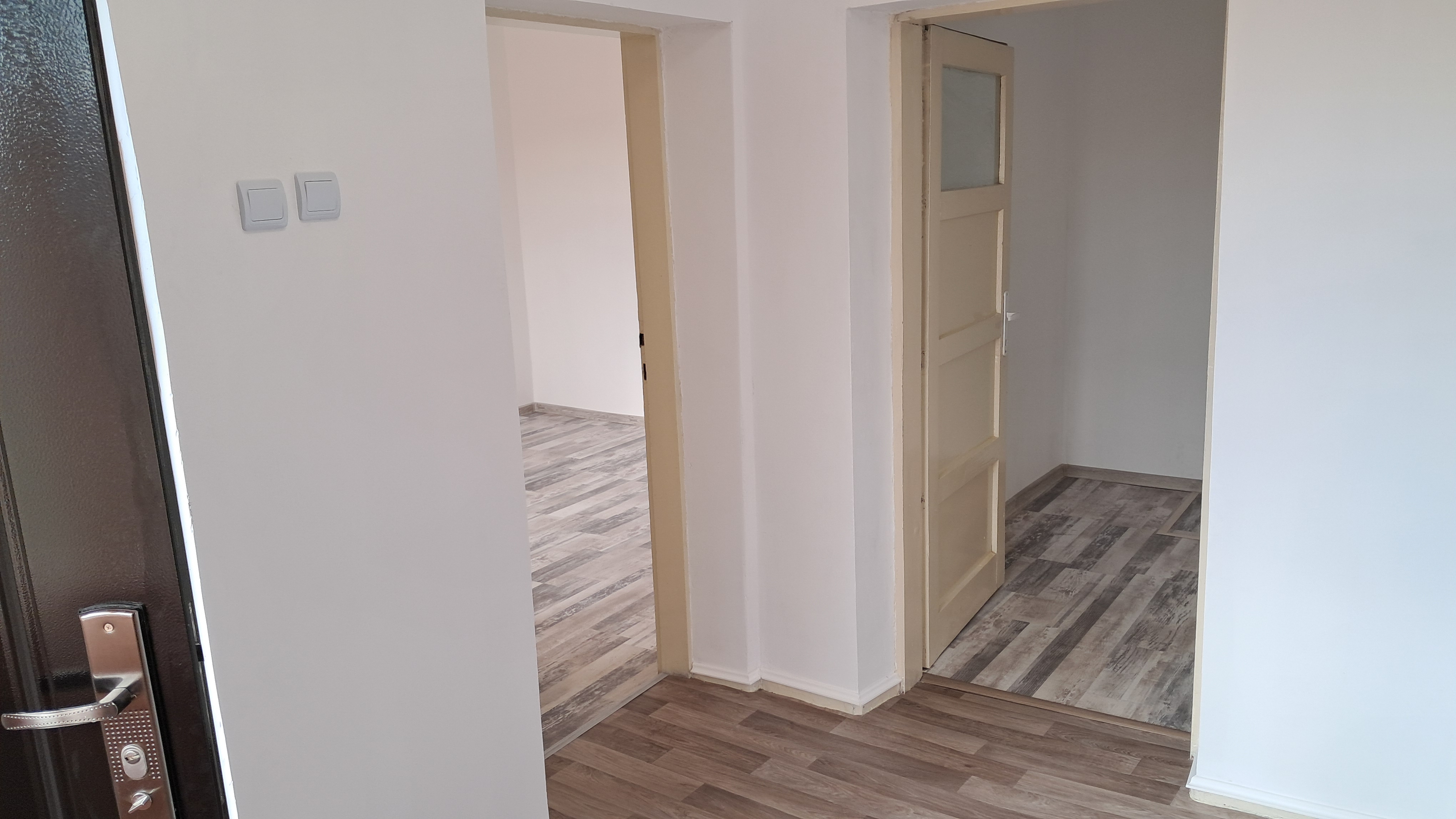 Продава Къща в село Ветрен, област Стара Загора